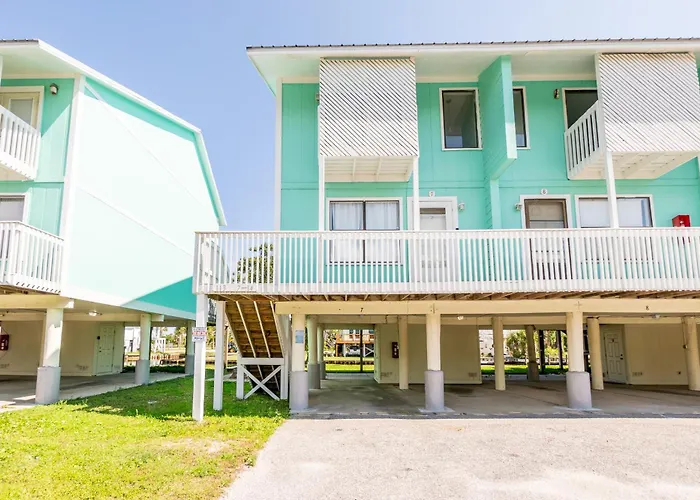 Waterfront - Canal Views - Walk To *