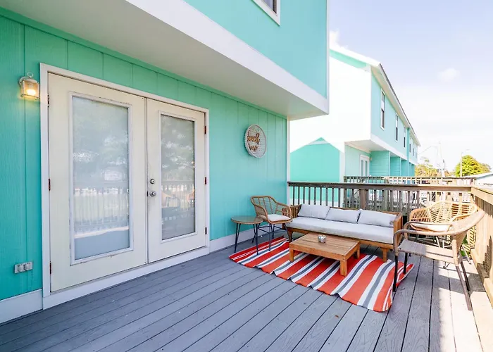 Holiday home Waterfront - Canal Views - Walk To Gulf Shores